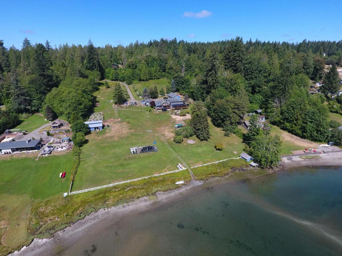 Oceanfront Studio/Loft: Alpacas, Oysters & Kayaks Шелтон Экстерьер фото